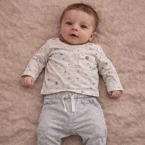 Nordstrom Baby 2-Piece Set 0–3M Neutral Long Sleeve Top & Jogger Pants